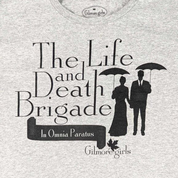 The Life and Death Brigade "In Omnia Paratus" Gilmore Girls T-Shirt - Size 2XL - Picture 1 of 13